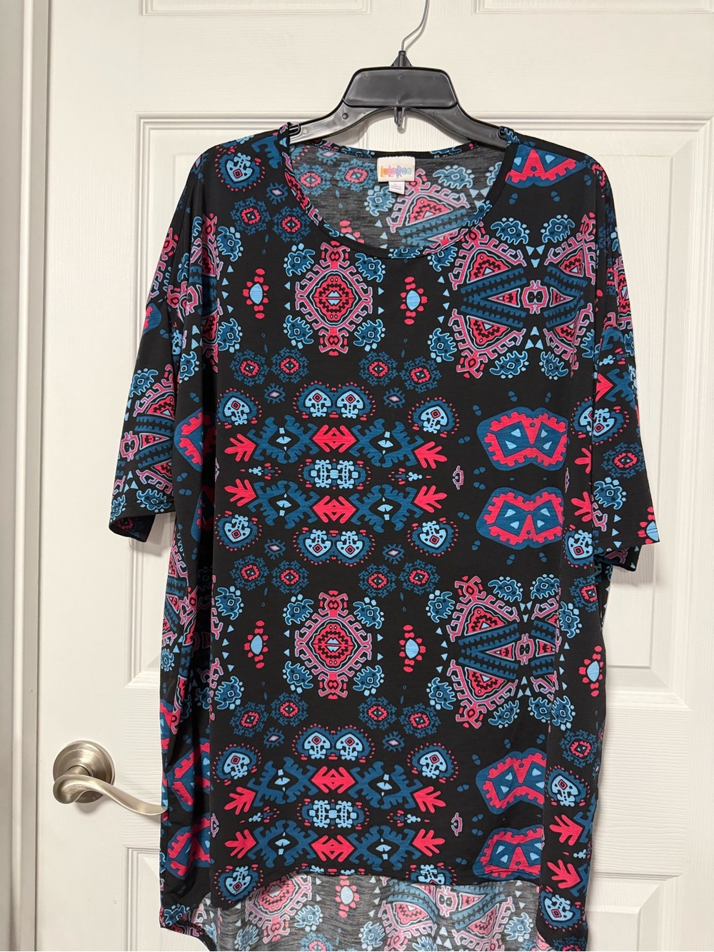 Set of three lularoe  high low tops all sz lg